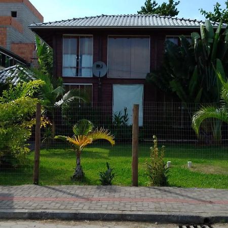 Casa Alquiler En Bombas Bombinhas Villa Buitenkant foto